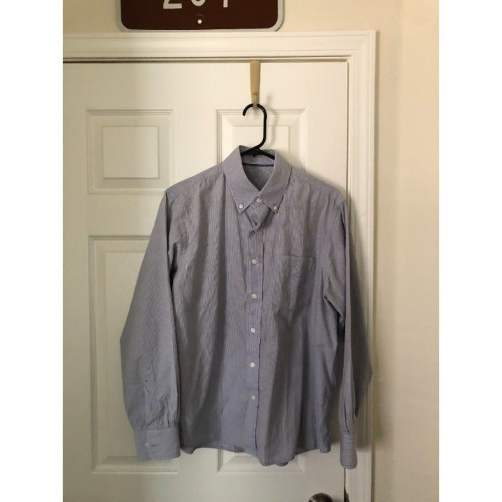 Sonoma Button Down Shirt, Medium. Good condition